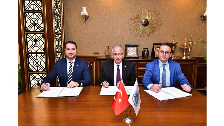 Kocaeli Üniversitesi, Hünerli Grup Medikal ve Biyoted Arasında İşbirliği Protokolü İmzaladı